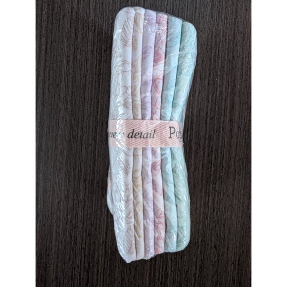 Bloom & Berries Fat Quarter Bundle 6pc Low Volume Quilting Fabric Poppie Cotton - Picture 5 of 6